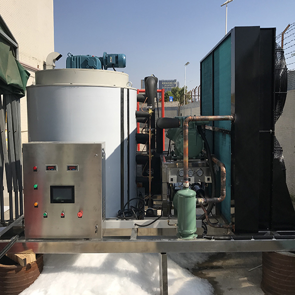 10噸片冰機發(fā)往金同食品加工廠使用