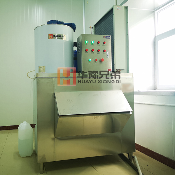 1噸片冰機交付闊豐食品加工廠使用