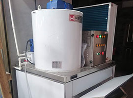 1噸片冰機交付福建寧德某百姓生鮮超市使用