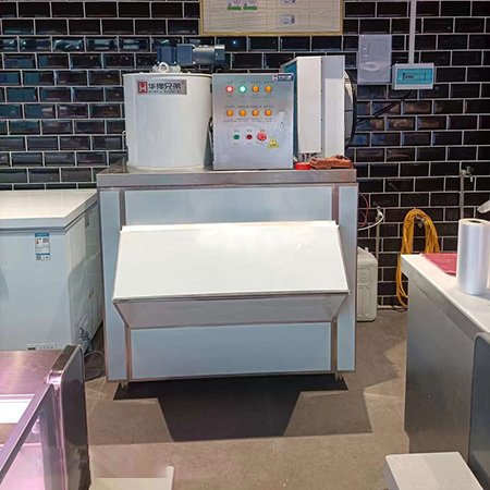 500公斤片冰機交付廣西壯族自治區某超市使用