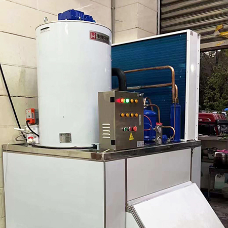 3噸片冰機交付重慶海鮮市場使用