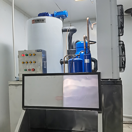 3噸片冰機交付河南漯河某食品廠