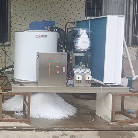 2臺4噸片冰機分別發往安徽四川食品廠