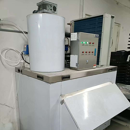 1噸片冰機交付北京某生鮮超市