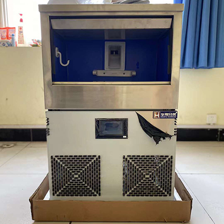 80公斤雪花制冰機交付河南某醫專學校